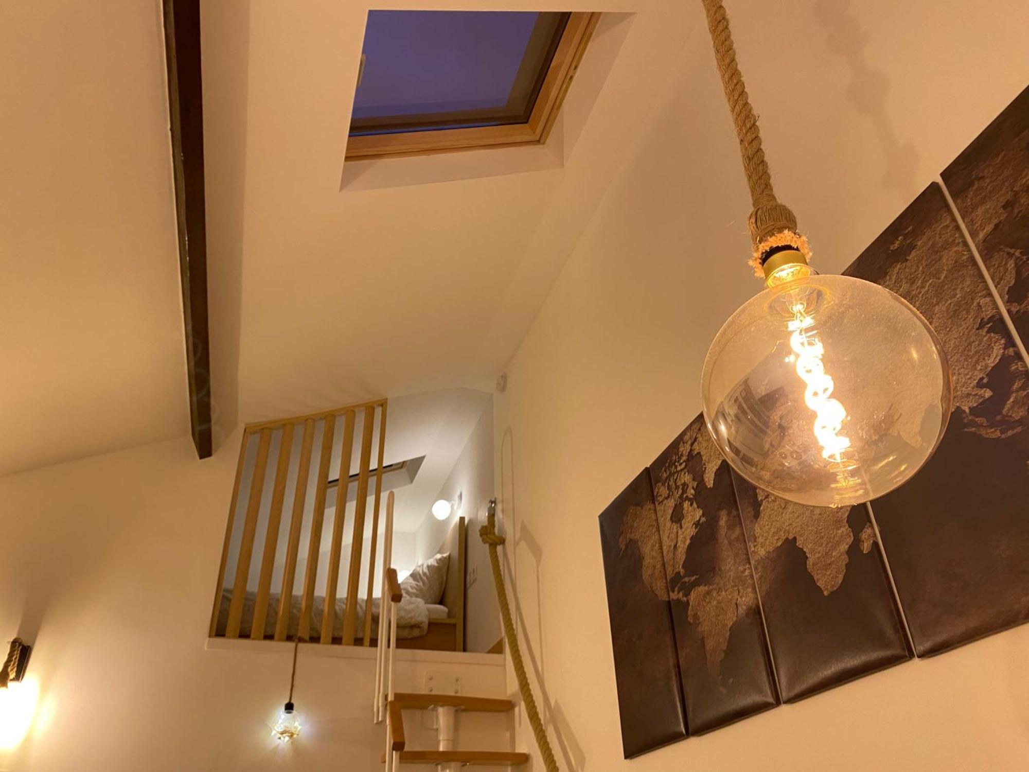The Little Oak - Tiny House With Bed On Mezzanine & Terrace - From 1 To 4 P Disney, Paris & Cdg Pomponne Exterior photo